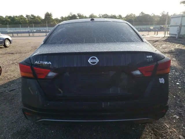 2019 NISSAN ALTIMA SR  