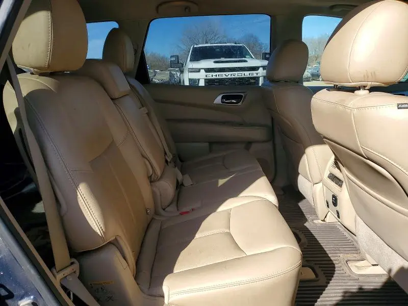 2015 NISSAN PATHFINDER S  