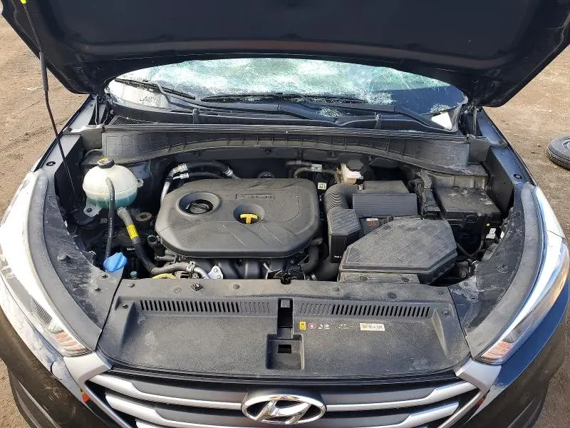 2018 HYUNDAI TUCSON SE  