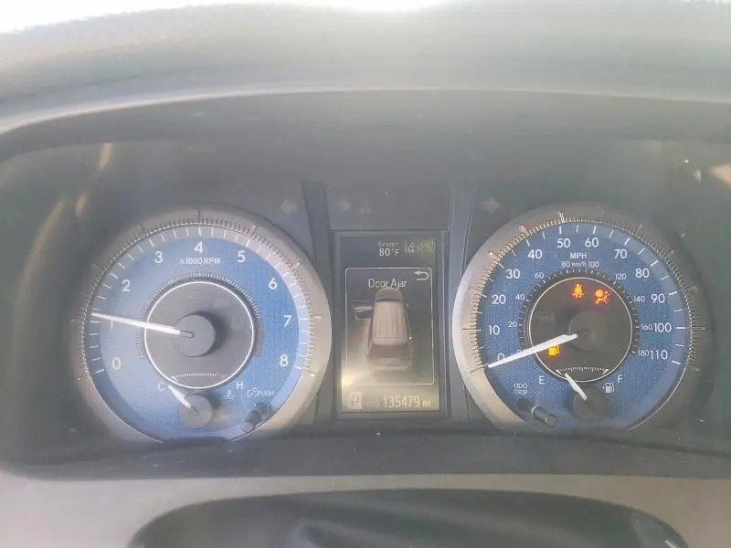 2018 TOYOTA SIENNA XLE 8-PASSENGER  