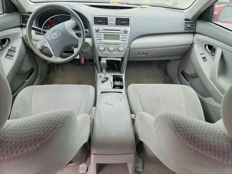 2011 TOYOTA CAMRY LE  