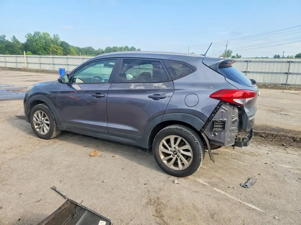 2016 HYUNDAI TUCSON SE  