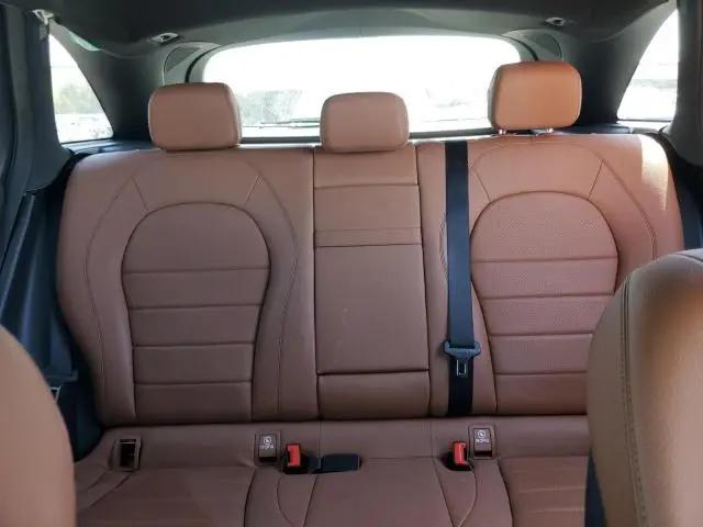 2022 MERCEDES-BENZ GLC 300  