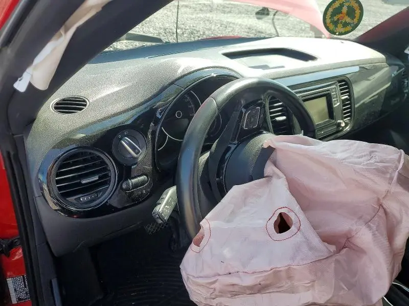 2018 VOLKSWAGEN BEETLE S  