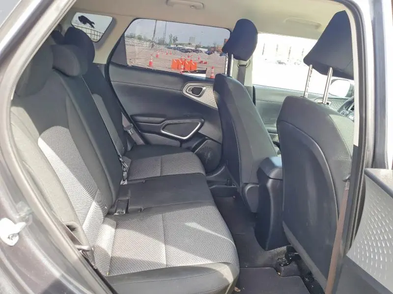 2021 KIA SOUL LX  