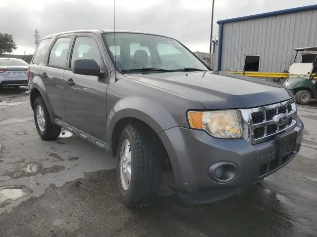 2010 FORD ESCAPE XLS  