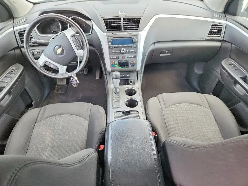 2011 CHEVROLET TRAVERSE LT  
