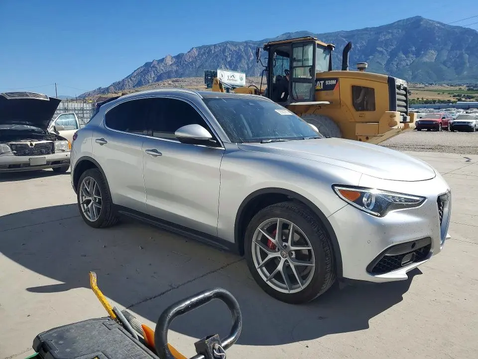 2018 ALFA ROMEO STELVIO TI  