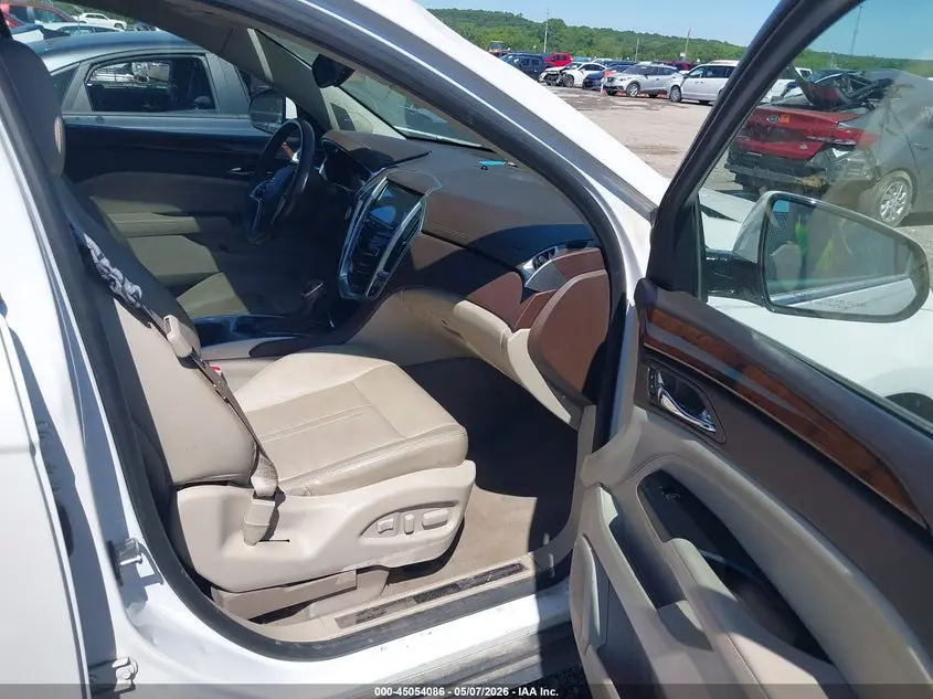 2016 CADILLAC SRX PERFORMANCE COLLECTION
