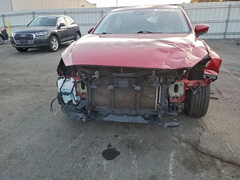 2018 MAZDA 3 TOURING  