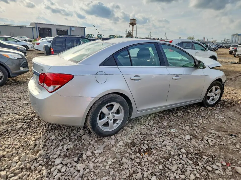 2015 CHEVROLET CRUZE LT  