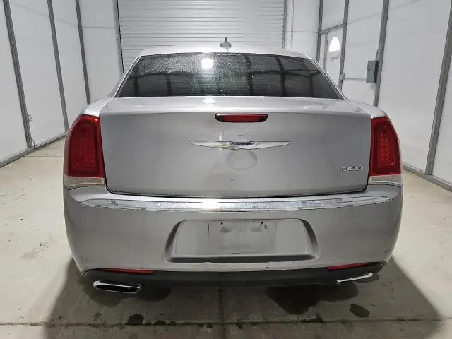 2016 CHRYSLER 300 LIMITED  