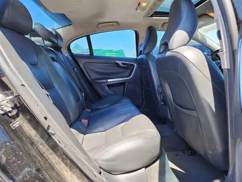 2015 VOLVO S60 PREMIER  