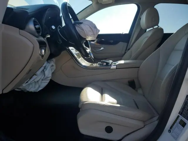 2016 MERCEDES-BENZ GLC 300