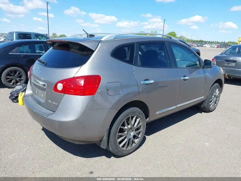 2011 NISSAN ROGUE SV