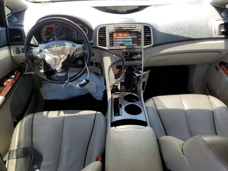 2010 TOYOTA VENZA AWD V6  