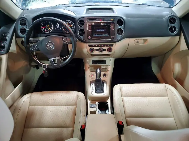 2016 VOLKSWAGEN TIGUAN S  