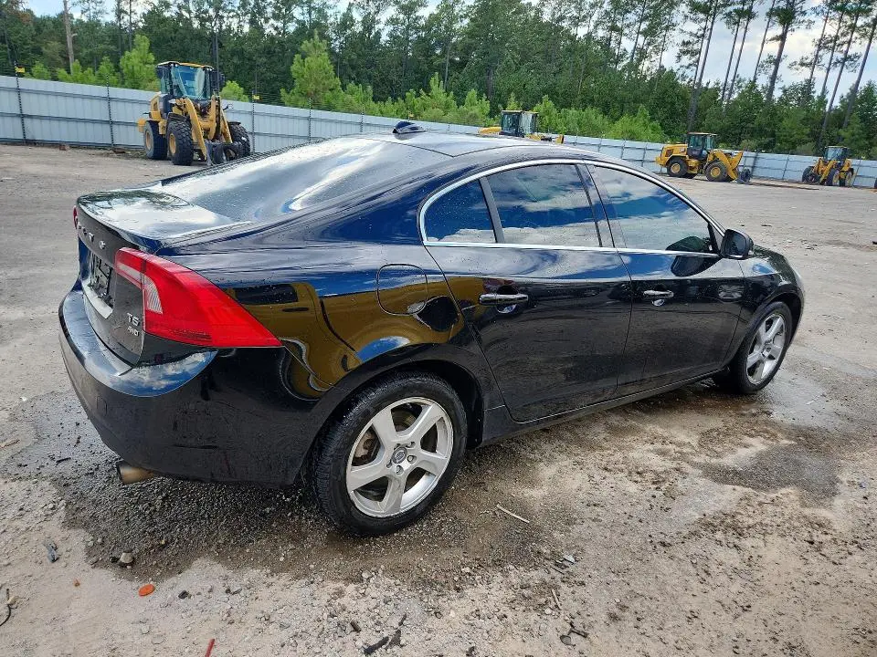 2013 VOLVO S60 T5  