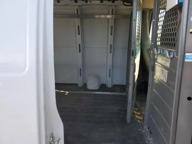 2017 GMC SAVANA G2500  