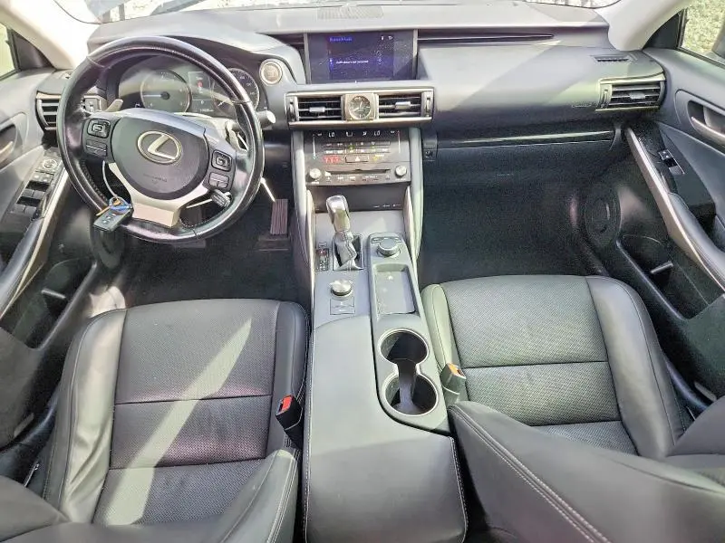 2017 LEXUS IS 200T  