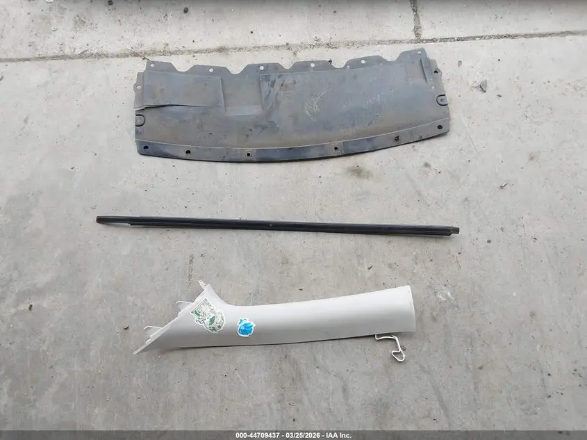 2017 NISSAN VERSA 1.6 S+