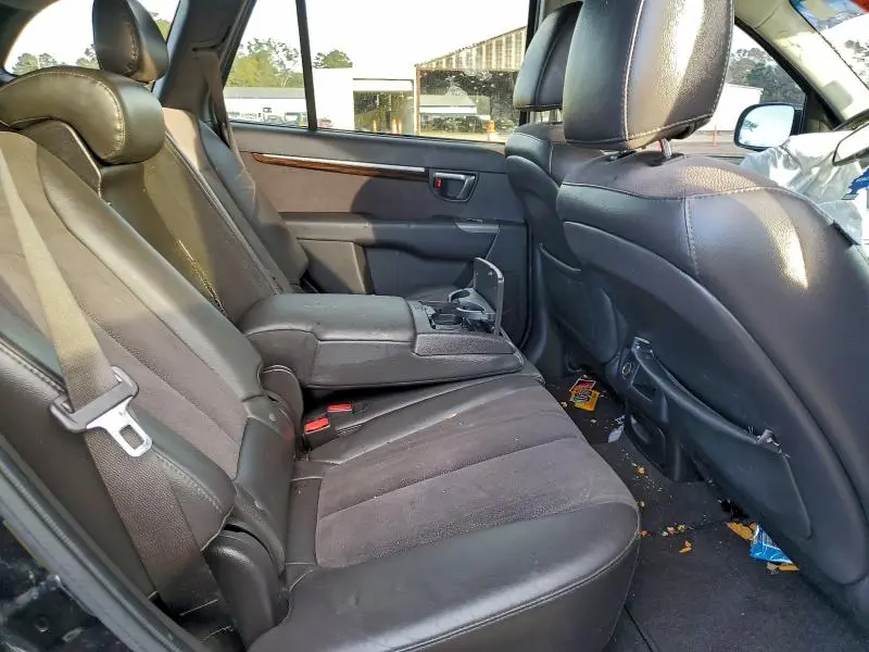 2012 HYUNDAI SANTA FE SE  