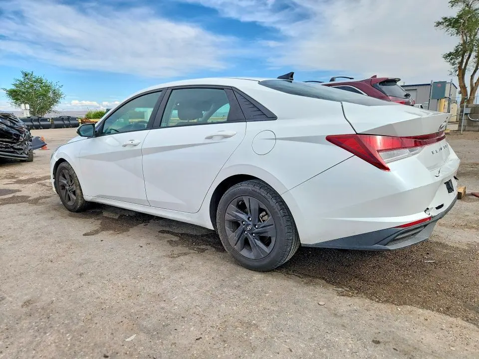 2021 HYUNDAI ELANTRA SEL  