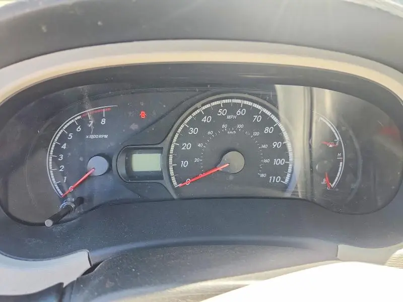 2013 TOYOTA SIENNA LE  