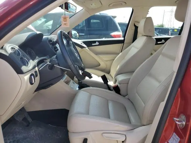 2016 VOLKSWAGEN TIGUAN S  