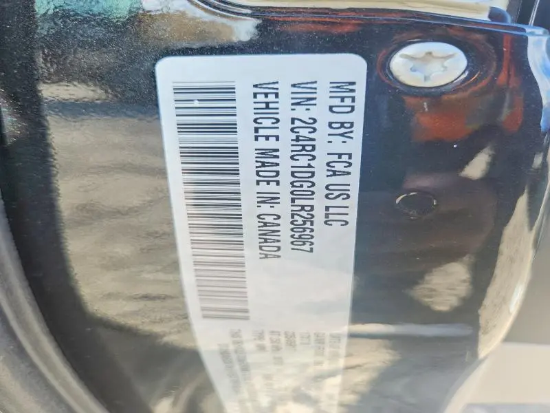 2020 CHRYSLER VOYAGER LXI  