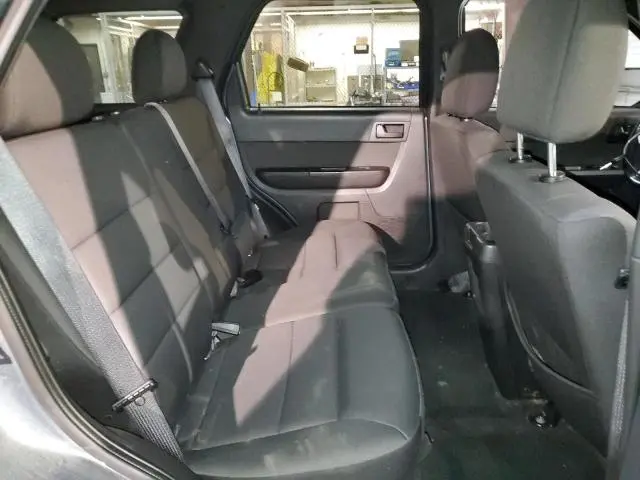 2011 FORD ESCAPE XLT  