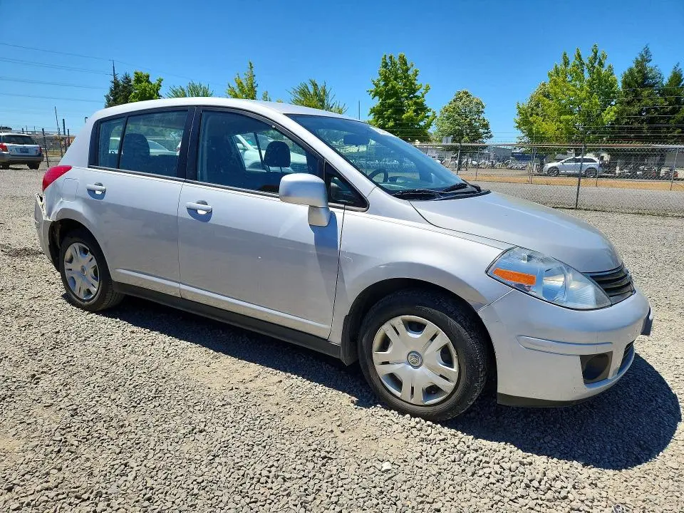 2012 NISSAN VERSA 1.8 S  