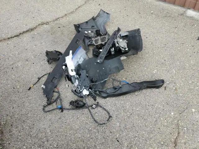 2023 GENESIS G70 BASE  