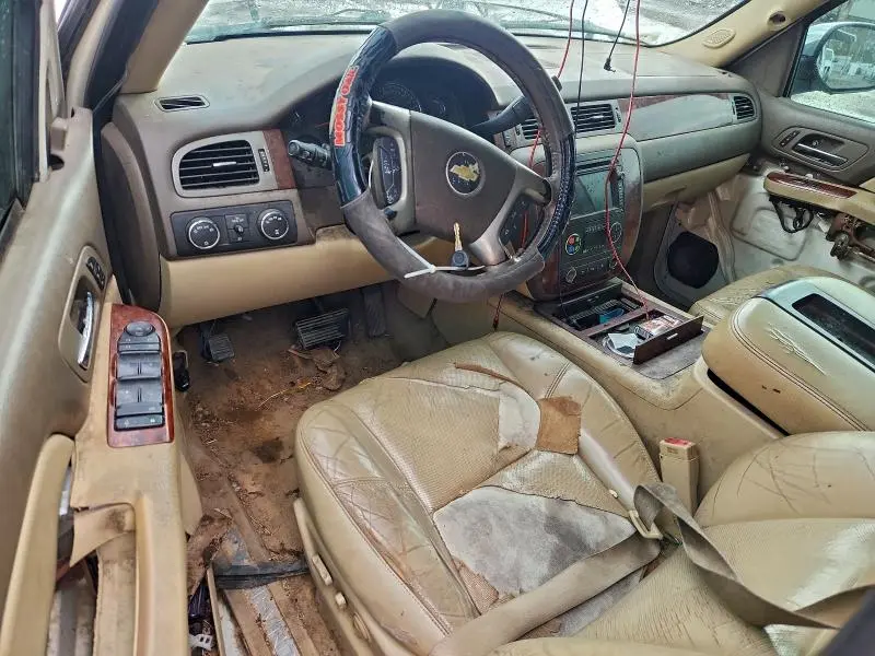 2011 CHEVROLET TAHOE K1500 LTZ  