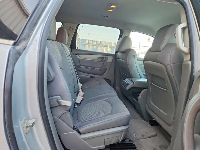 2013 CHEVROLET TRAVERSE LT  