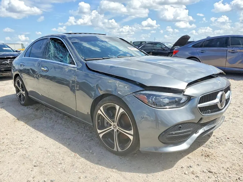 2024 MERCEDES-BENZ C 300  