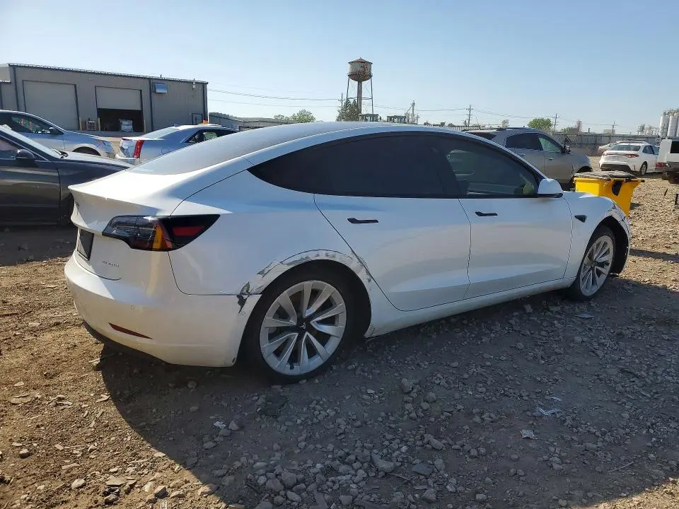 2021 TESLA MODEL 3   