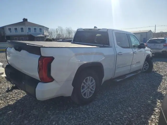 2024 TOYOTA TUNDRA CREWMAX SR5  