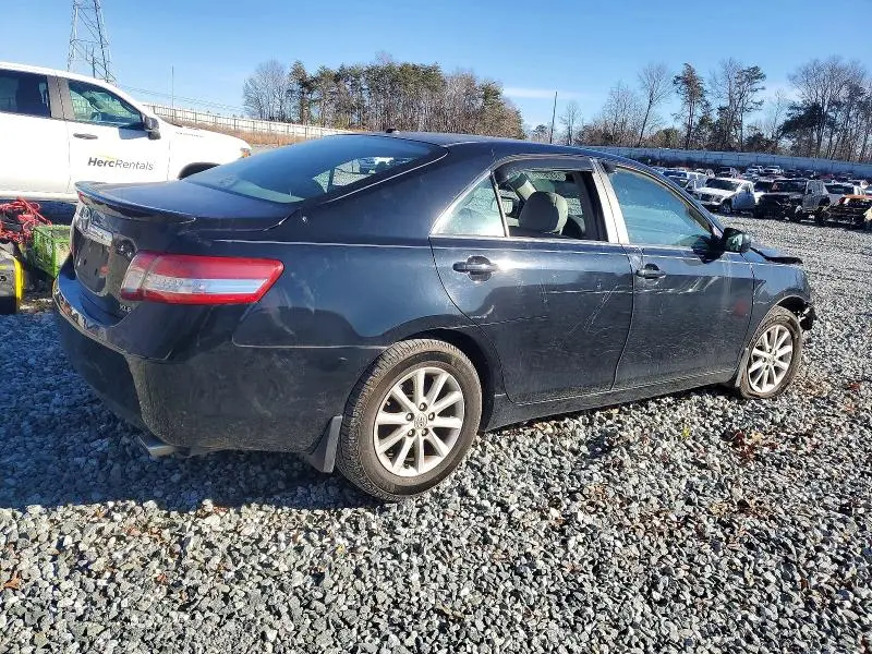 2011 TOYOTA CAMRY BASE  