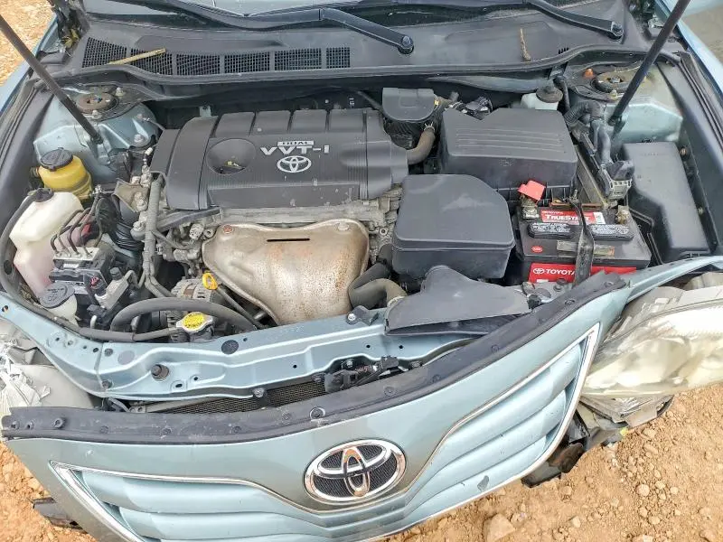 2010 TOYOTA CAMRY LE  