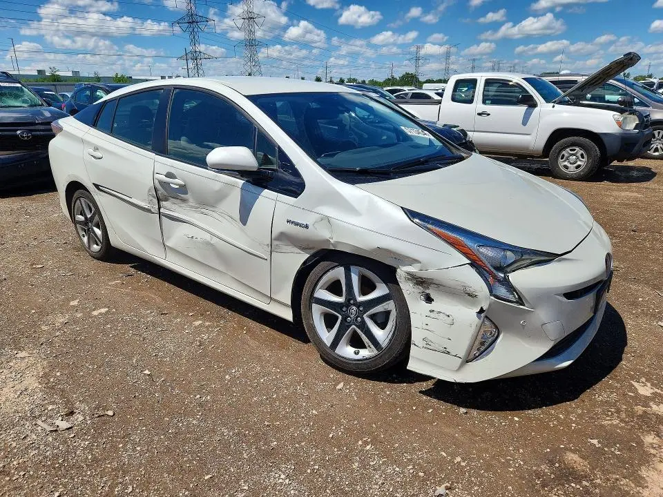 2018 TOYOTA PRIUS FOUR TOURING  
