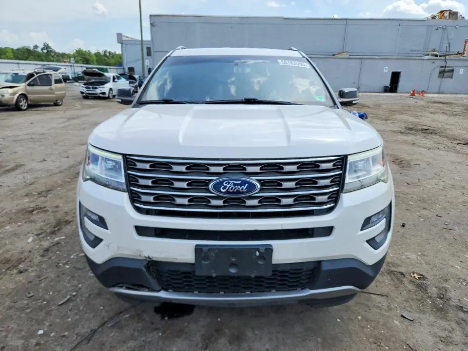 2017 FORD EXPLORER XLT  