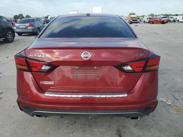 2022 NISSAN ALTIMA SR  