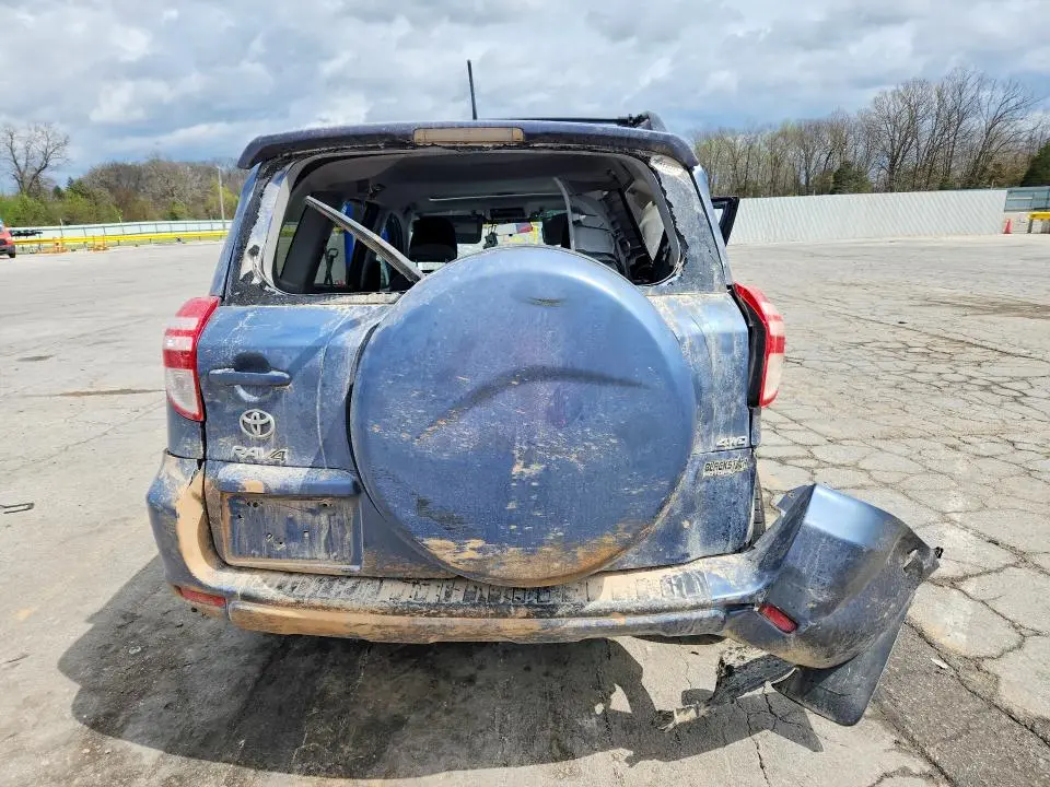 2011 TOYOTA RAV4 BASE  