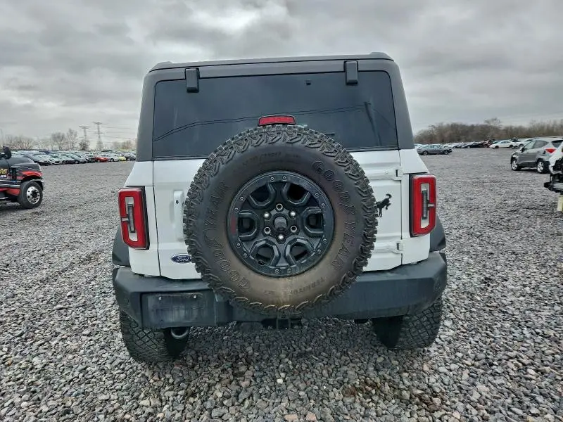 2023 FORD BRONCO BASE  