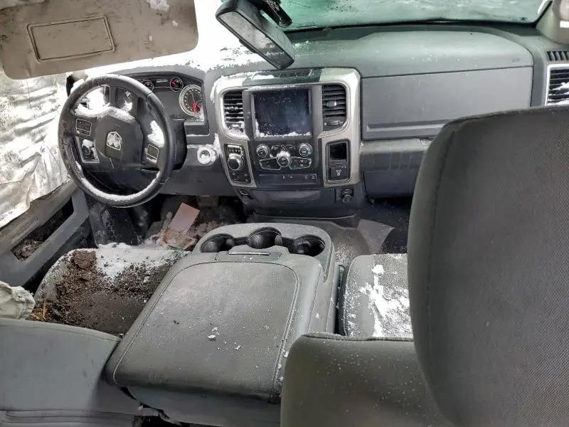 2019 RAM 1500 CLASSIC SLT  