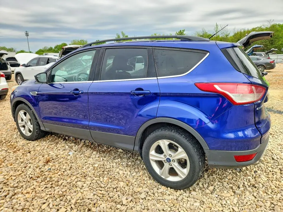 2015 FORD ESCAPE SE  
