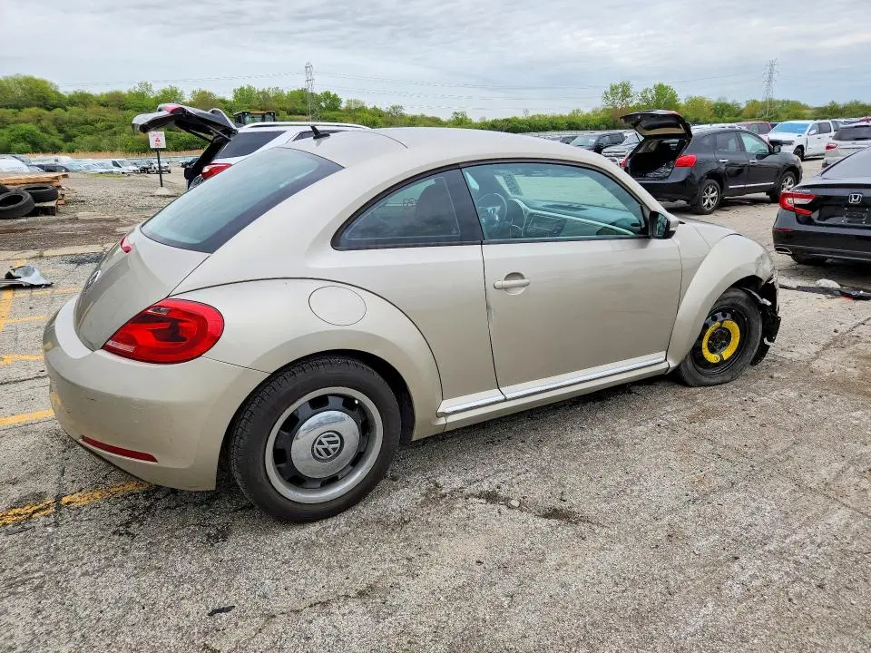 2012 VOLKSWAGEN BEETLE   