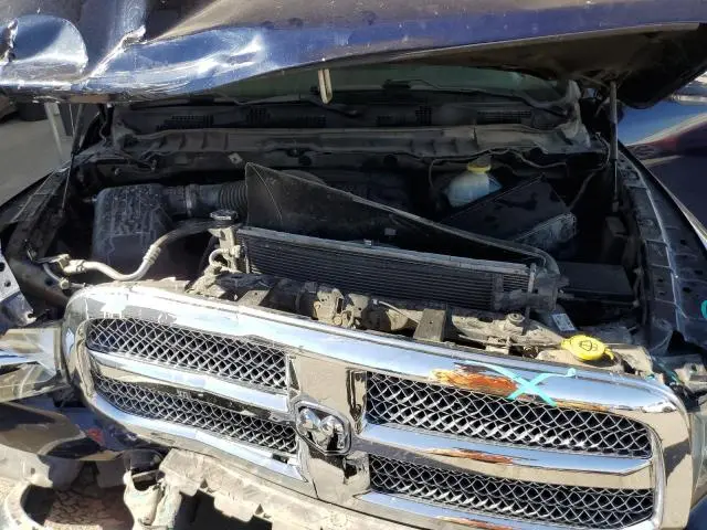 2017 RAM 1500 SLT  