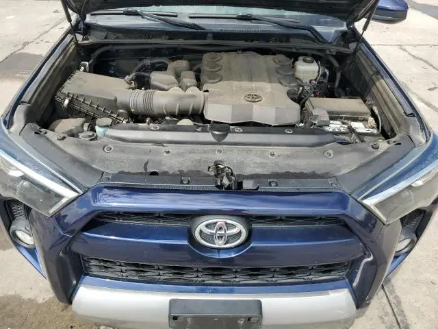 2018 TOYOTA 4RUNNER SR5/SR5 PREMIUM  
